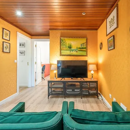 Guestready - A Cozy 2bd And 2bth Apt With A Spacious Terrace דירה Arrentela