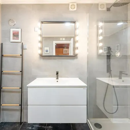 Guestready - A Cozy 2bd And 2bth Apt With A Spacious Terrace *