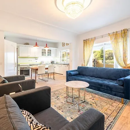 Guestready - A Cozy 2bd And 2bth Apt With A Spacious Terrace דירה