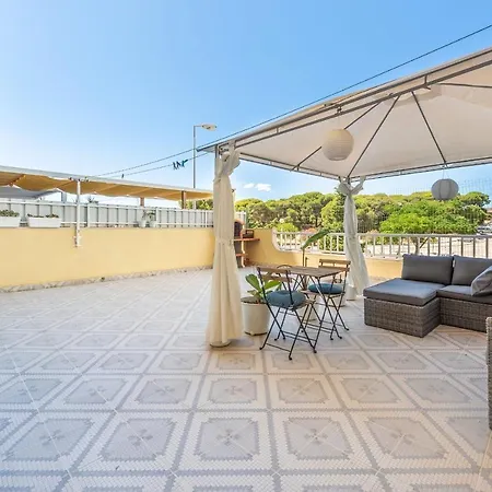 Guestready - A Cozy 2bd And 2bth Apt With A Spacious Terrace